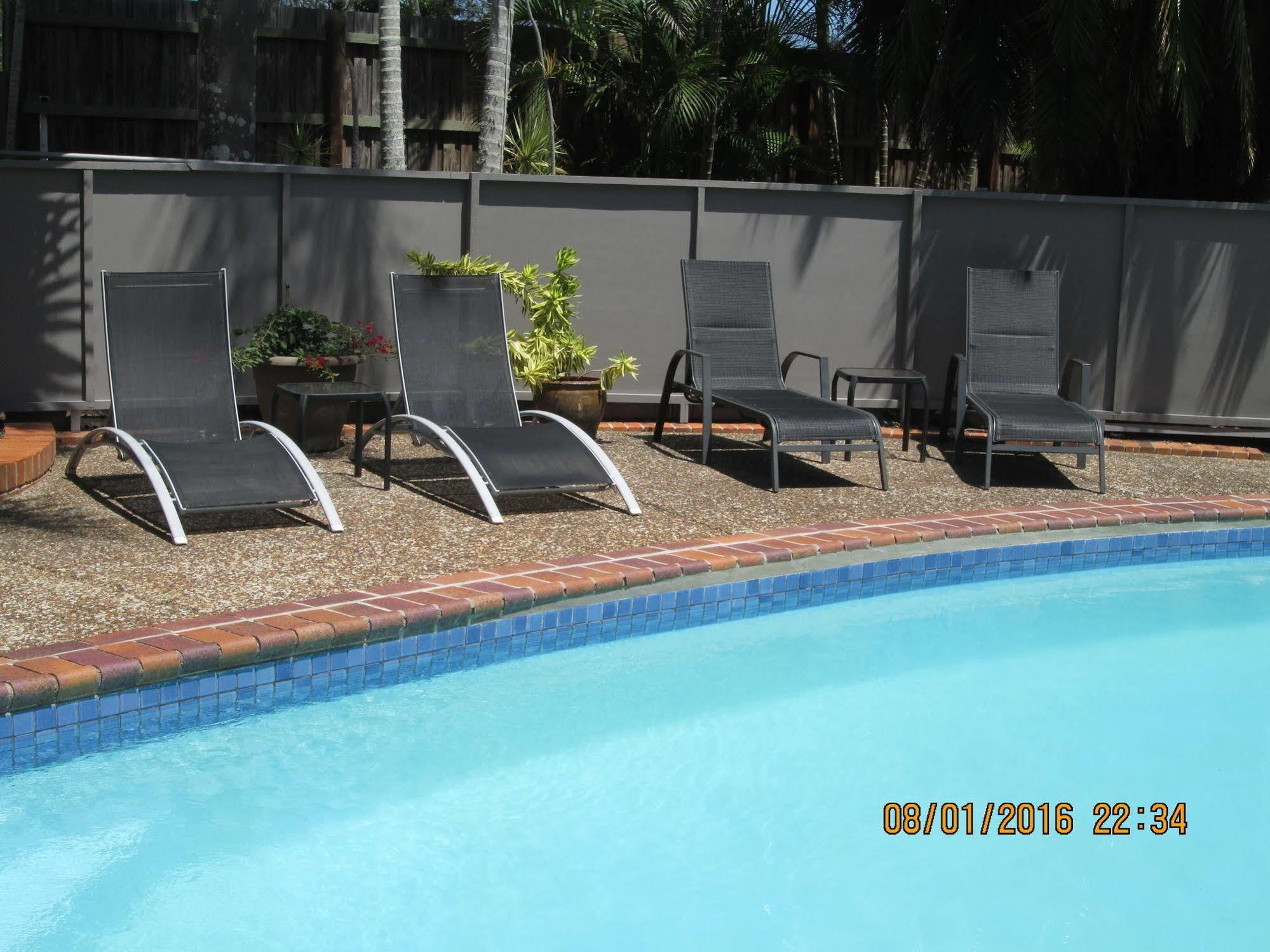 Tower Court Motel - Adults Only Haven Hervey Bay Exteriér fotografie