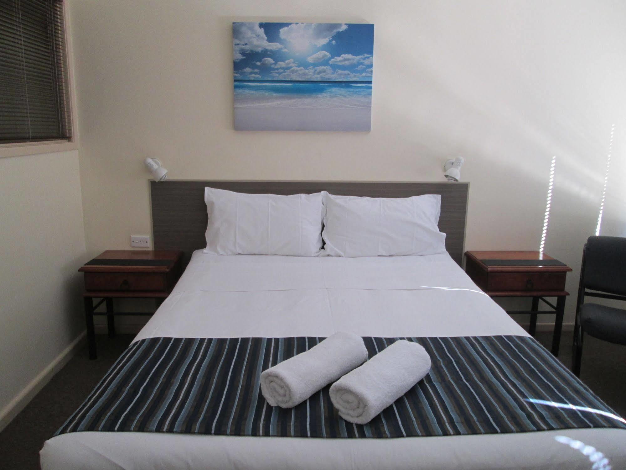 Tower Court Motel - Adults Only Haven Hervey Bay Exteriér fotografie
