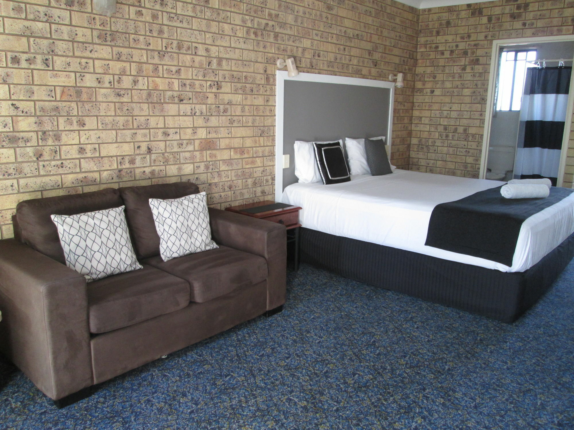 Tower Court Motel - Adults Only Haven Hervey Bay Exteriér fotografie